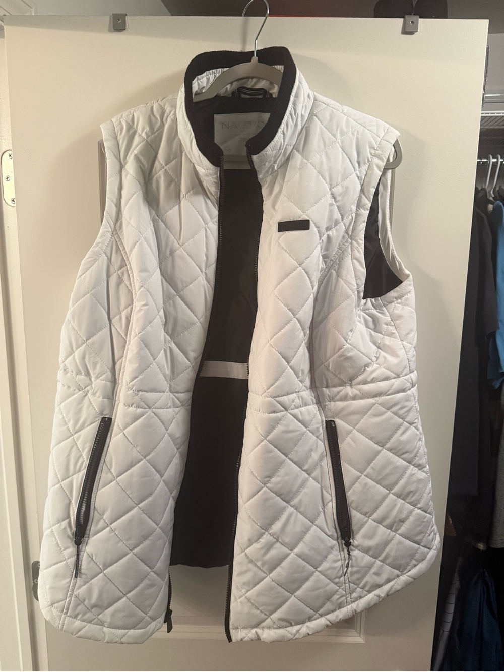 Nautica women’s Quilted White Puffer Vest